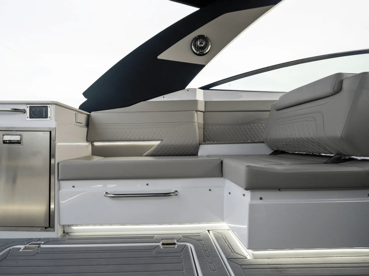 2024 Cruisers Yachts 34 GLS 34.0 feet, Marblehead, OH #133