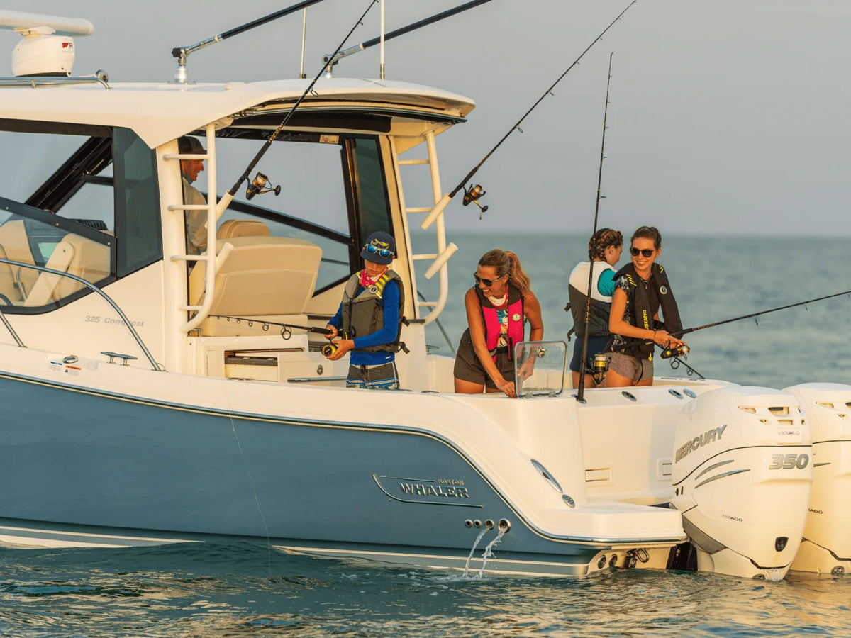 2027 Boston Whaler 325 Conquest 32.0 feet, Inuvik, Northwest Territories #14