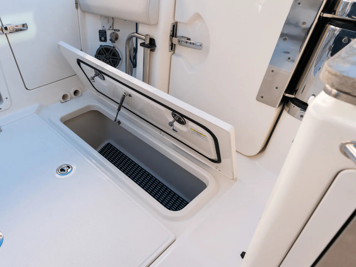 2027 Boston Whaler 380 Realm 38.0 feet, Inuvik, Northwest Territories #115