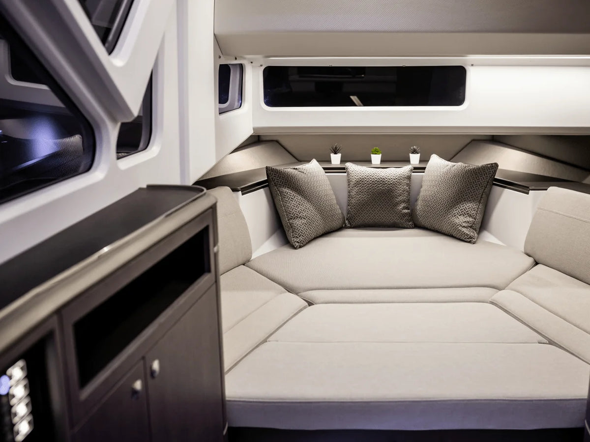 2027 Galeon 335 GTO 33.0 feet, Inuvik, Northwest Territories #47