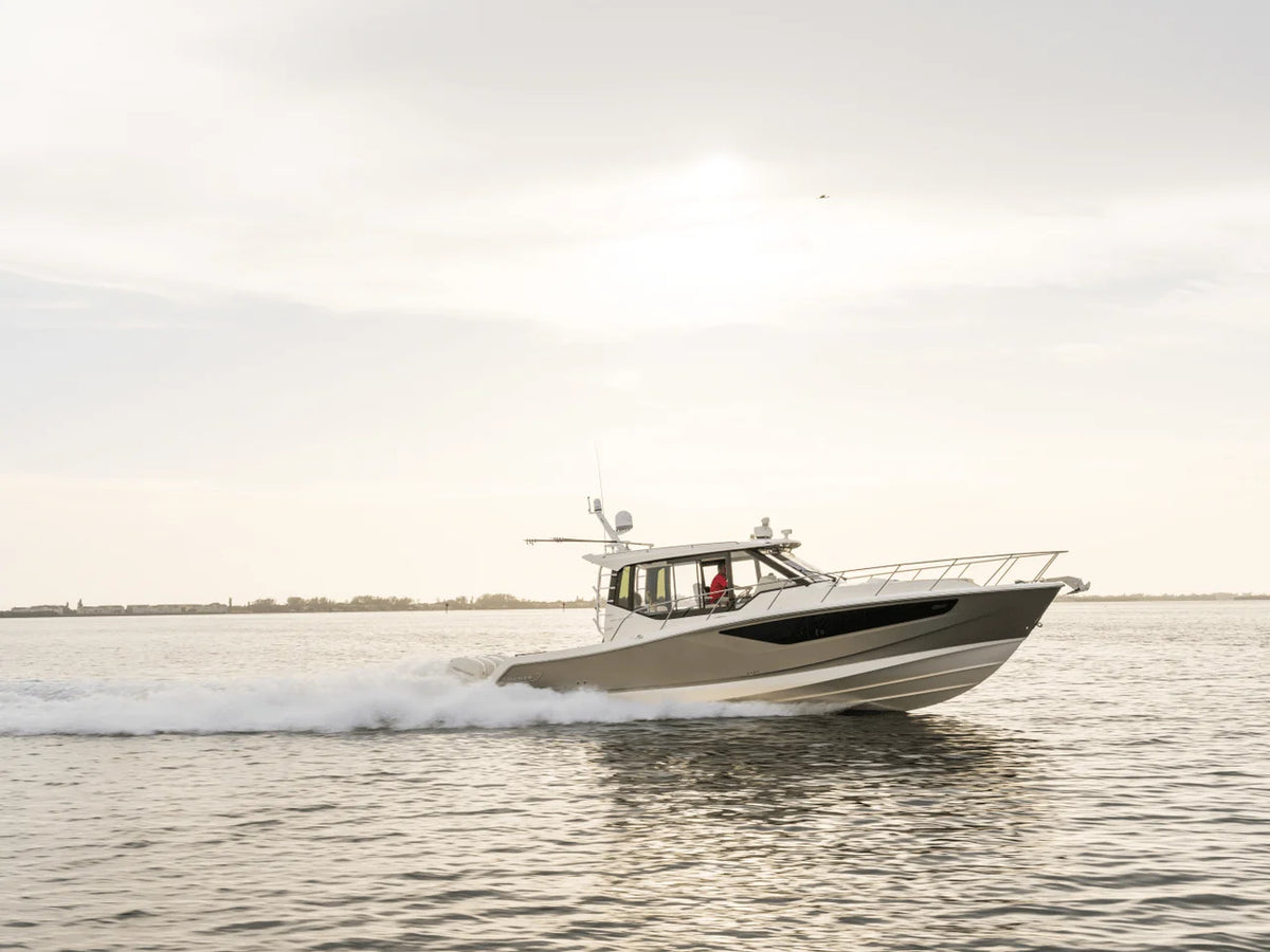2027 Boston Whaler 405 Conquest 40.0 feet, Inuvik, Northwest Territories #18