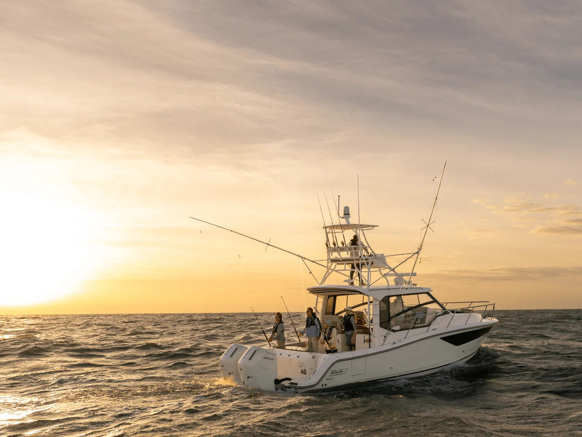 2027 Boston Whaler 365 Conquest 36.0 feet, Inuvik, Northwest Territories #9