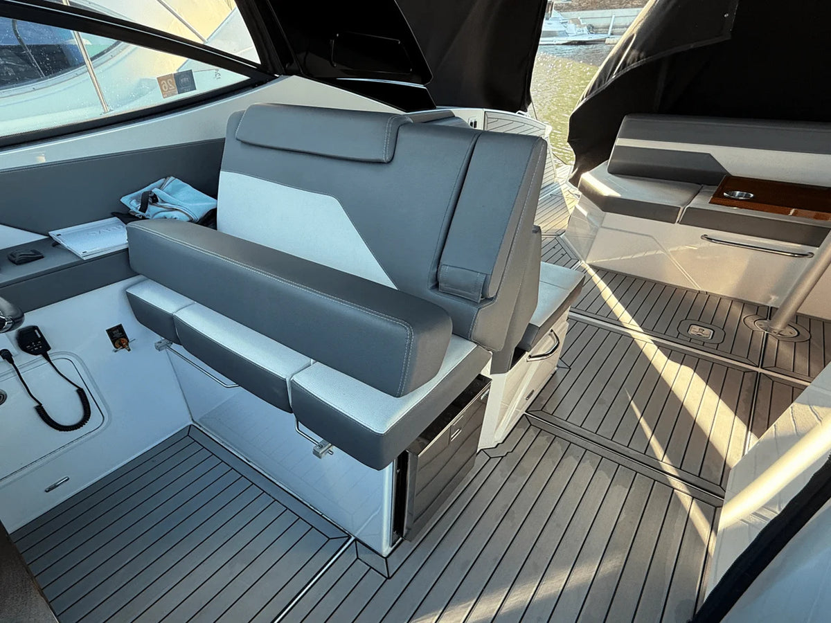 2020 Cruisers Yachts 38 GLS 38.0 feet, Grand Haven, MI #19