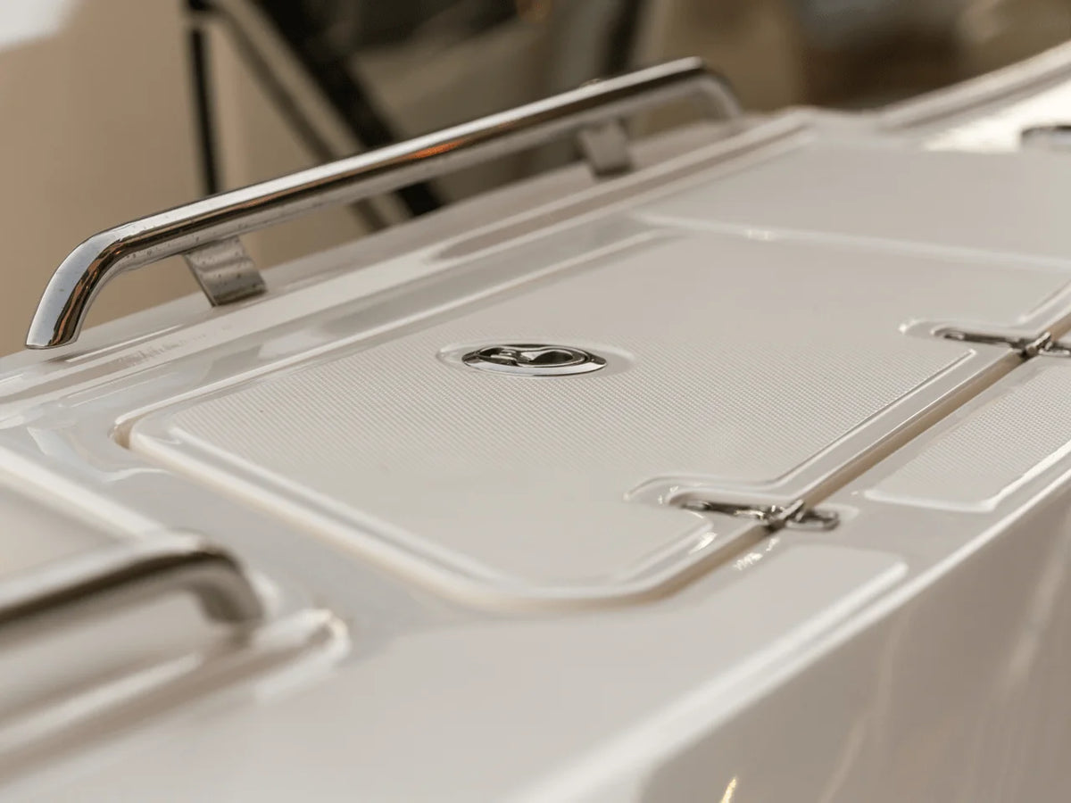 2027 Boston Whaler 380 Realm 38.0 feet, Inuvik, Northwest Territories #65