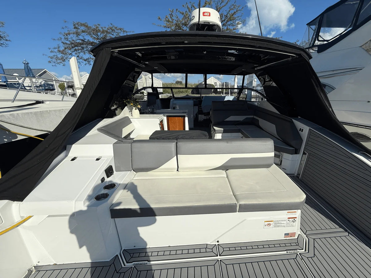 2020 Cruisers Yachts 38 GLS 38.0 feet, Grand Haven, MI #5