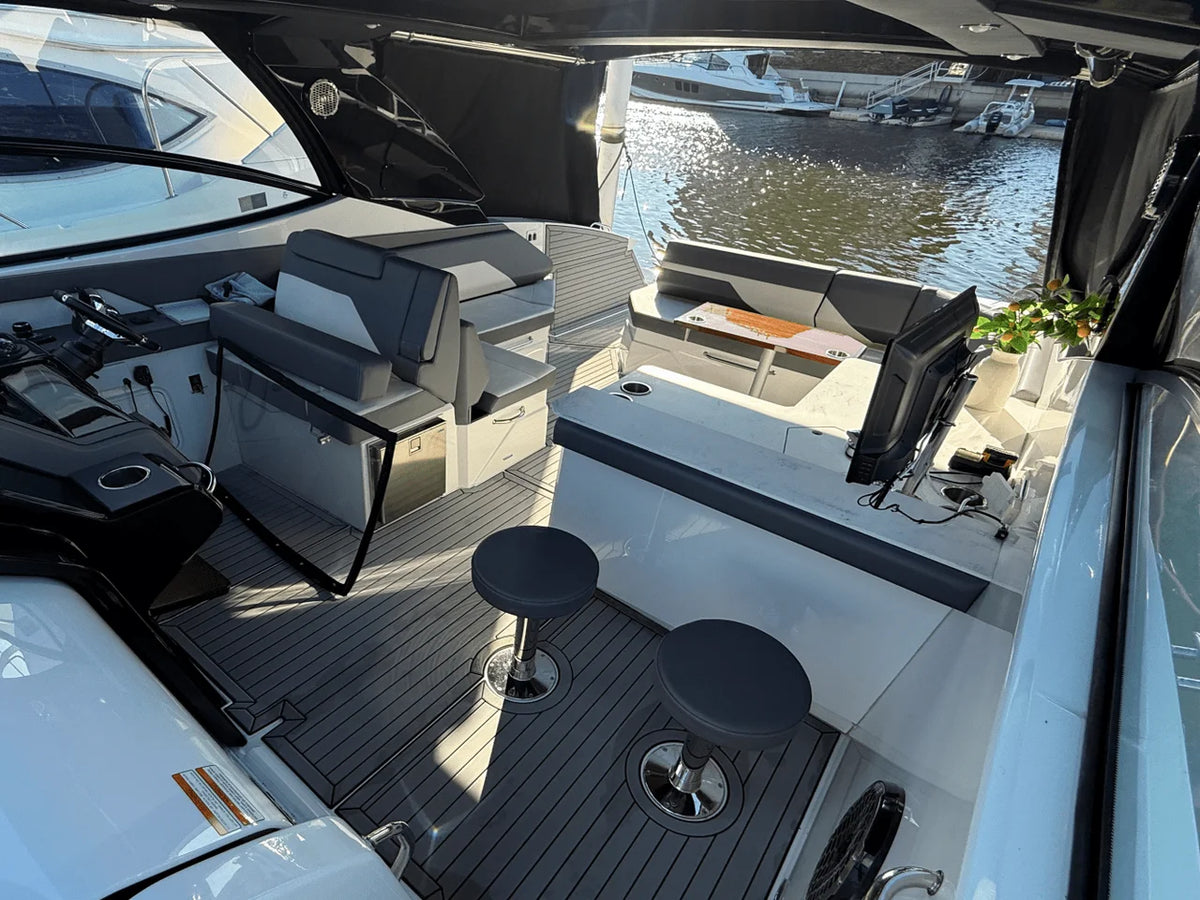 2020 Cruisers Yachts 38 GLS 38.0 feet, Grand Haven, MI #8