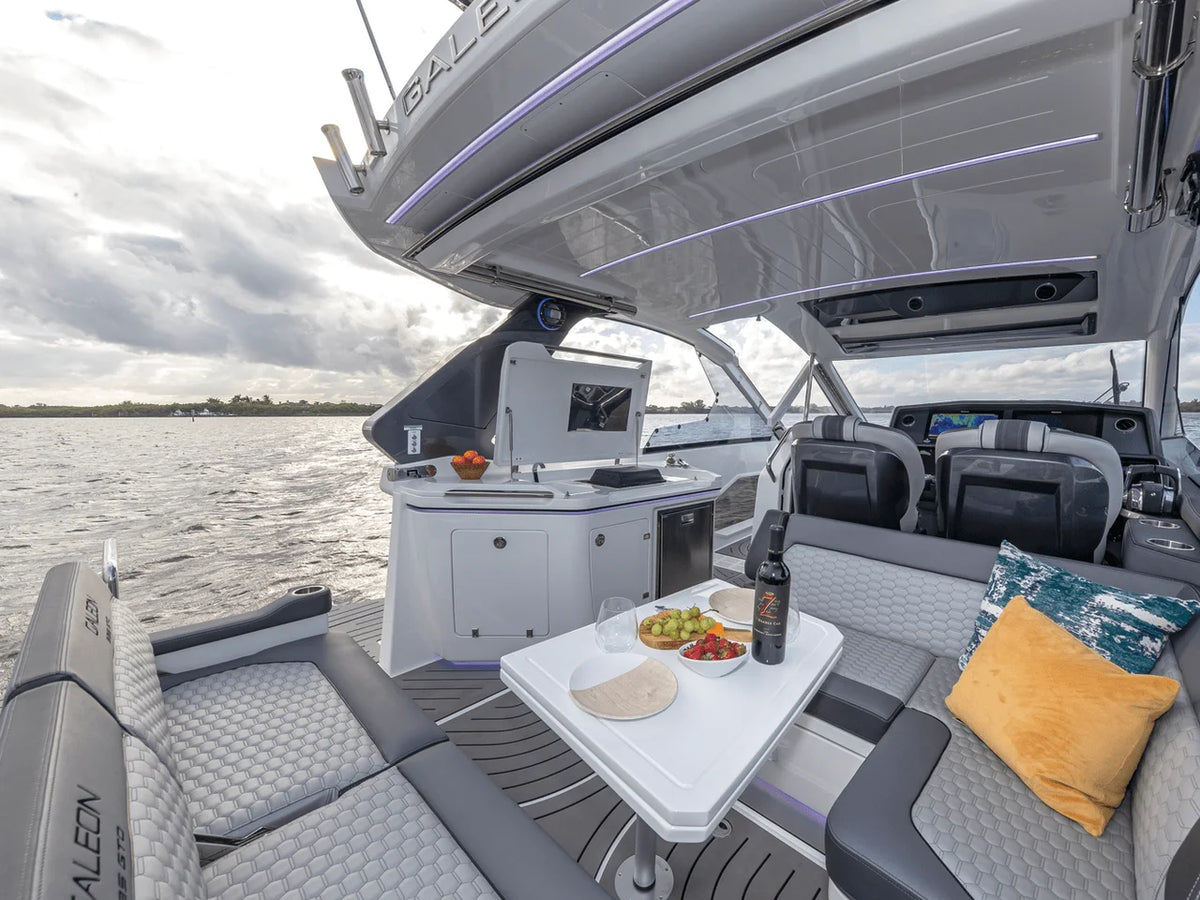 2027 Galeon 335 GTO 33.0 feet, Inuvik, Northwest Territories #108