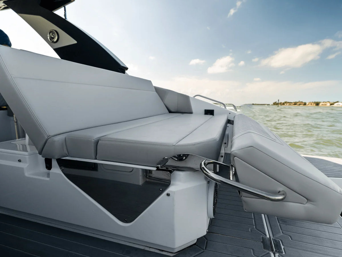 2024 Cruisers Yachts 34 GLS 34.0 feet, Marblehead, OH #127