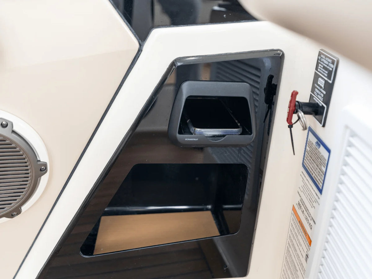 2027 Boston Whaler 365 Conquest 36.0 feet, Inuvik, Northwest Territories #86