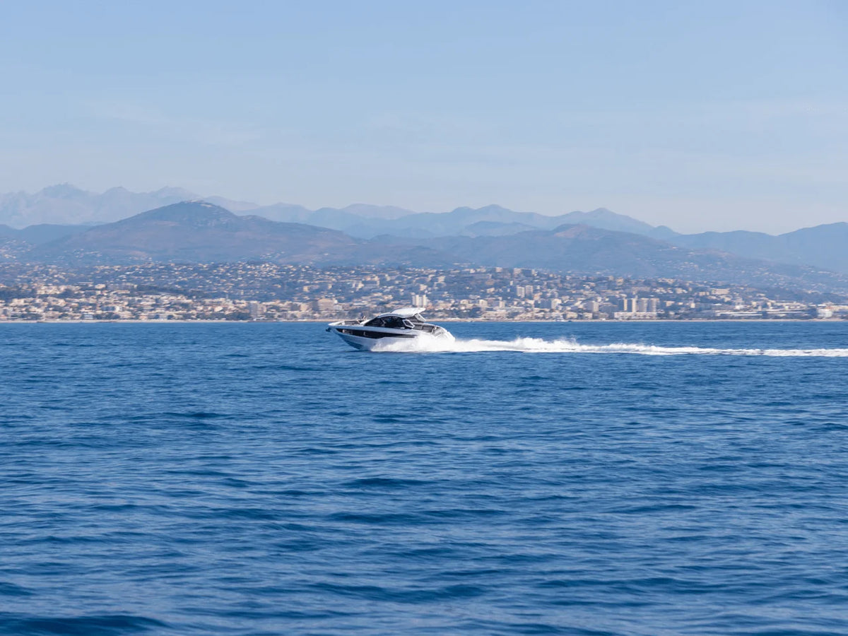 2027 Galeon 335 GTO 33.0 feet, Inuvik, Northwest Territories #8