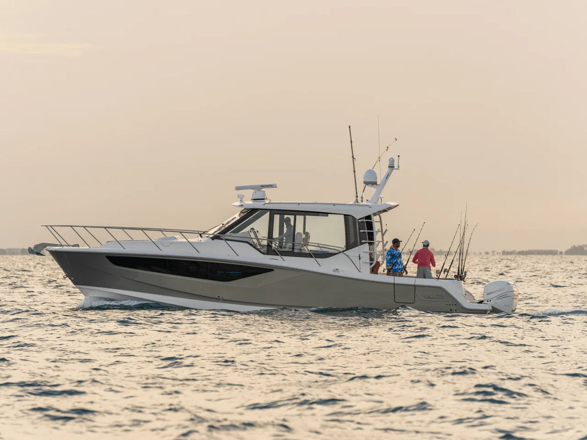 2027 Boston Whaler 405 Conquest 40.0 feet, Inuvik, Northwest Territories #32