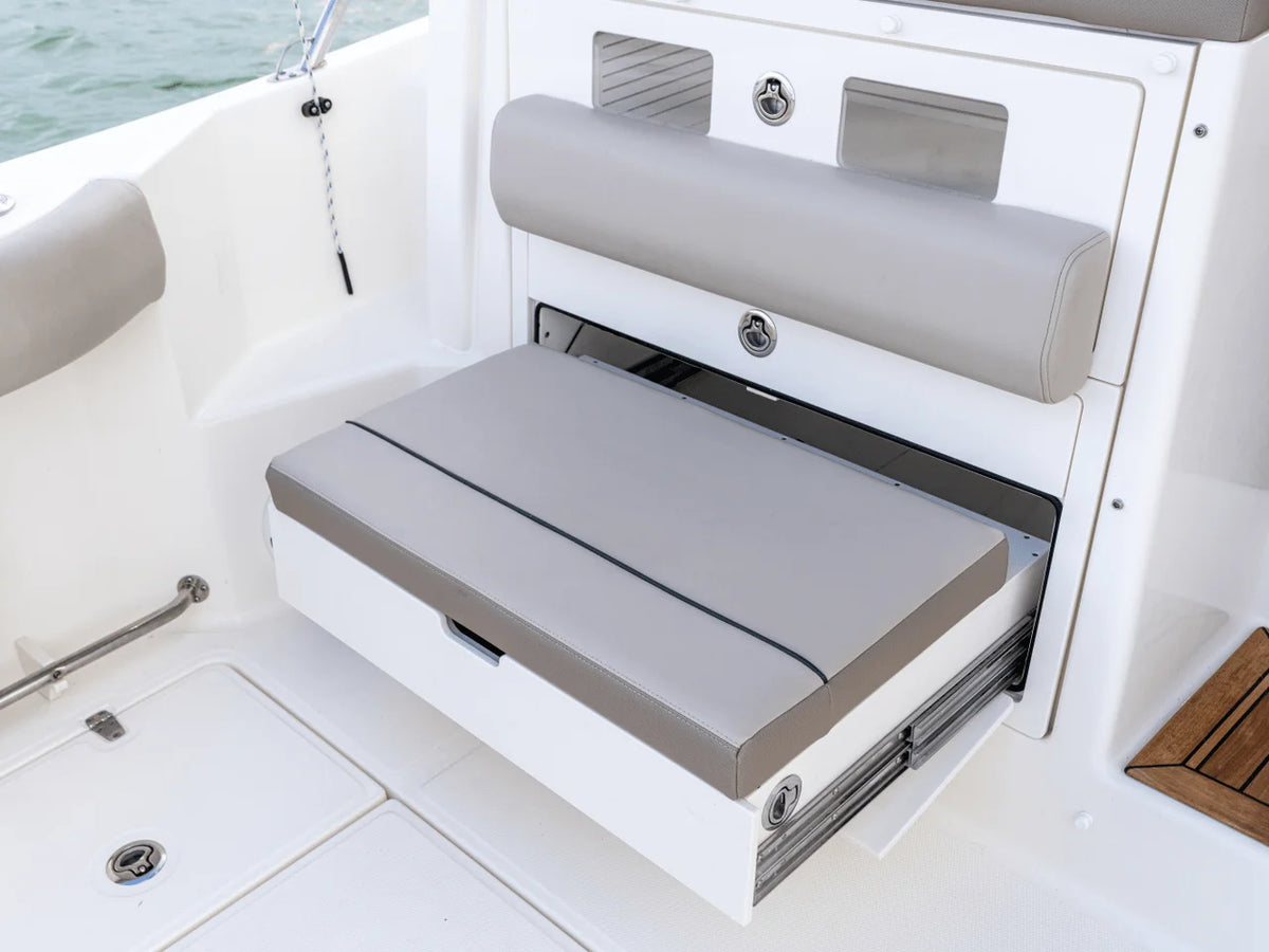 2027 Boston Whaler 365 Conquest 36.0 feet, Inuvik, Northwest Territories #67