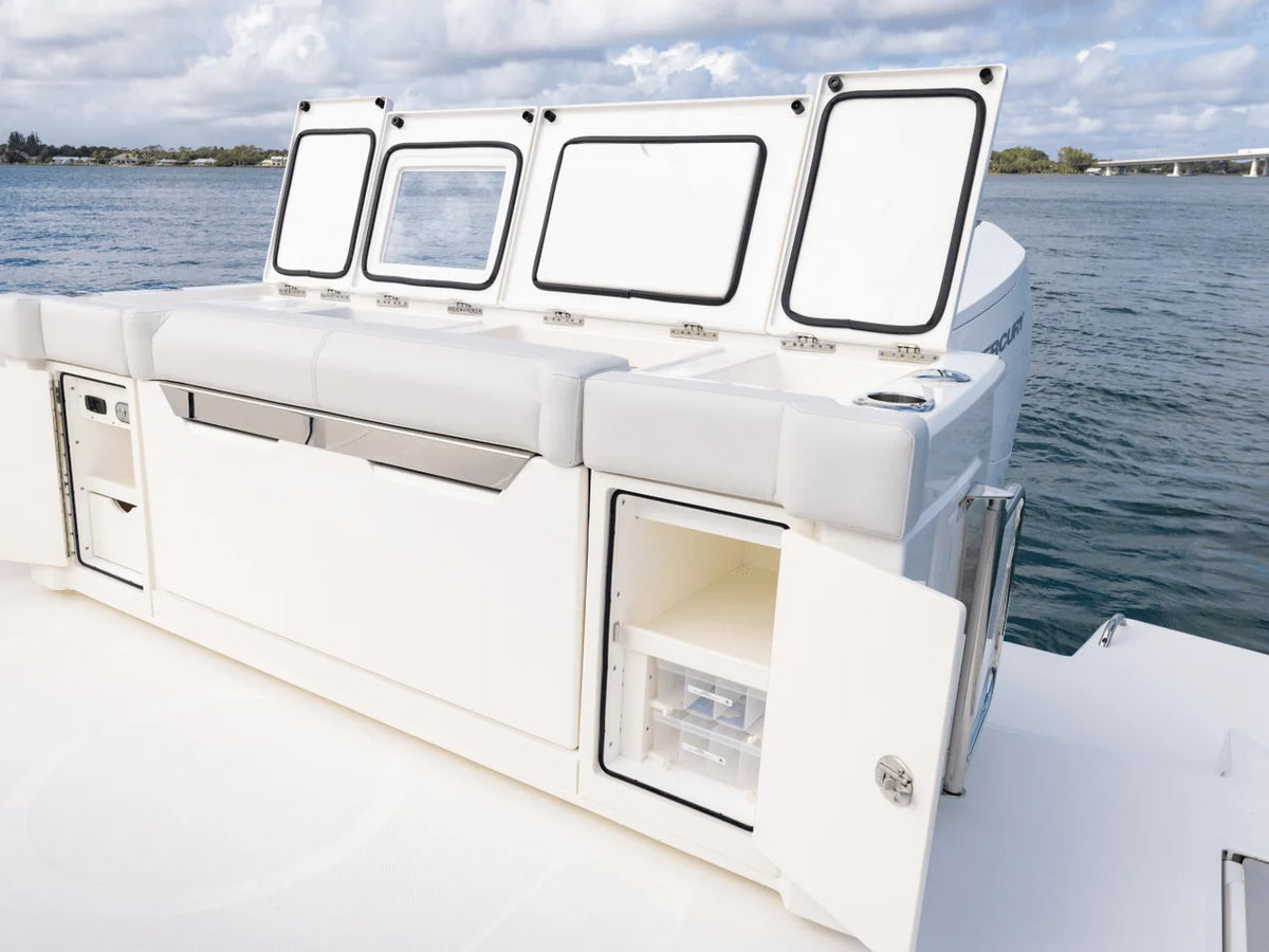 2025 Tiara Yachts LS 43 43.0 feet, Inuvik, Northwest Territories #14