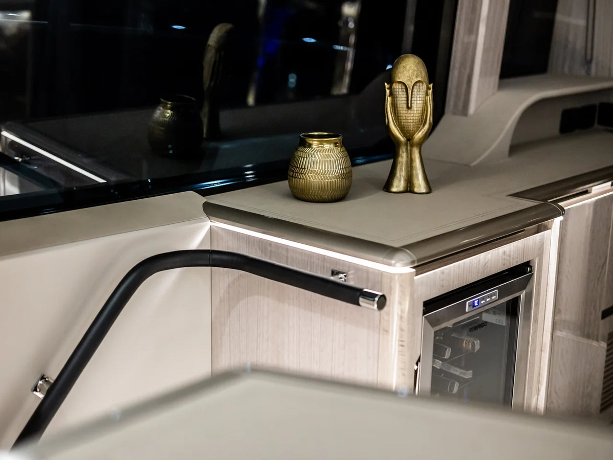 2027 Galeon 700 SKY 72.0 feet, Inuvik, Northwest Territories #47