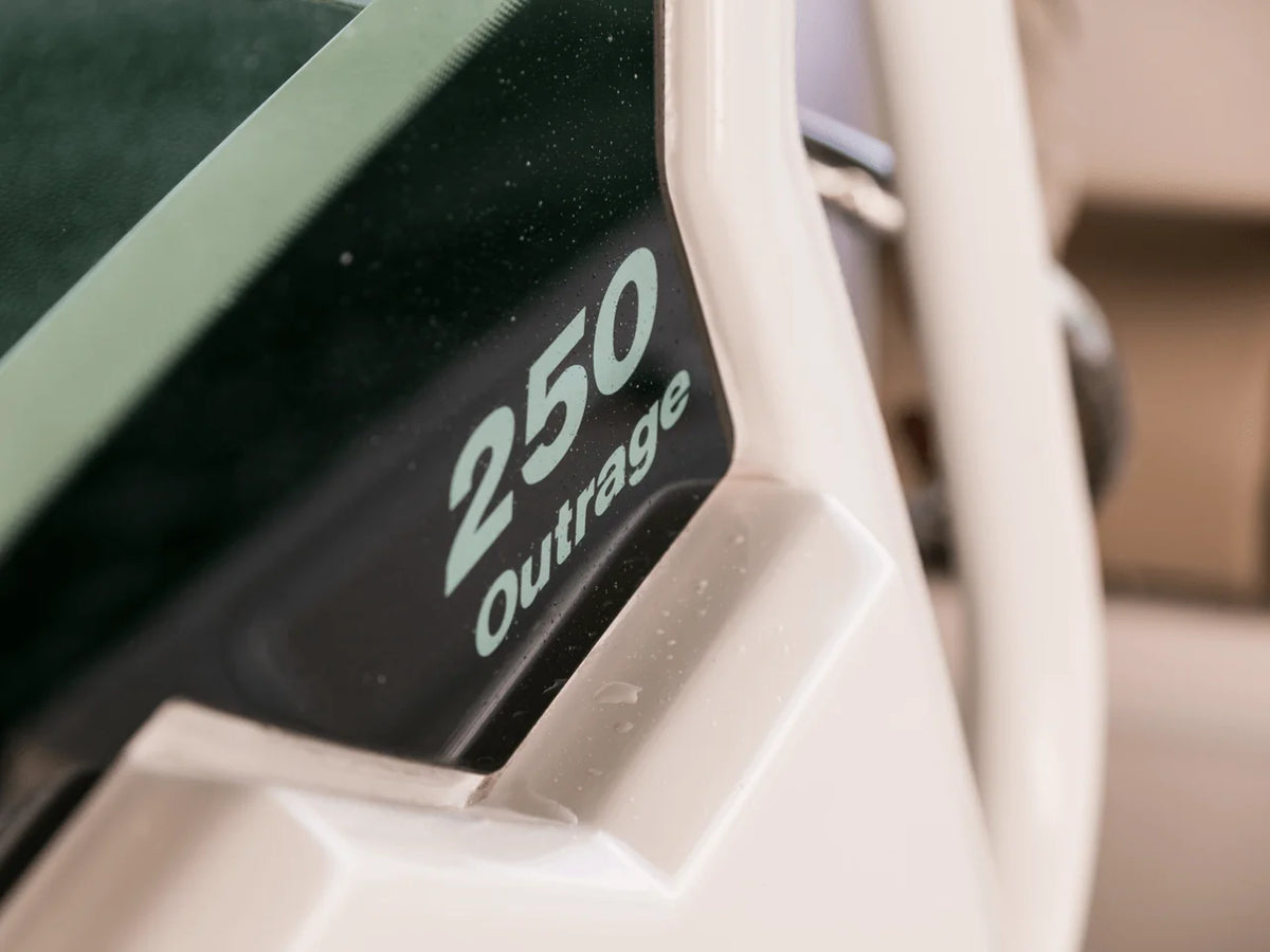 2027 Boston Whaler 250 Outrage 25.0 feet, Inuvik, Northwest Territories #70