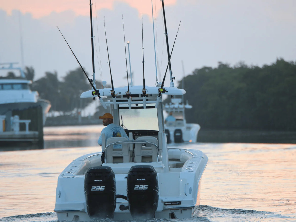 2027 Boston Whaler 250 Outrage 25.0 feet, Inuvik, Northwest Territories #12