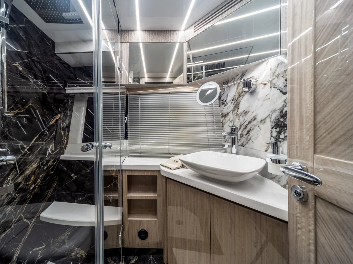 2027 Galeon 700 SKY 72.0 feet, Inuvik, Northwest Territories #60